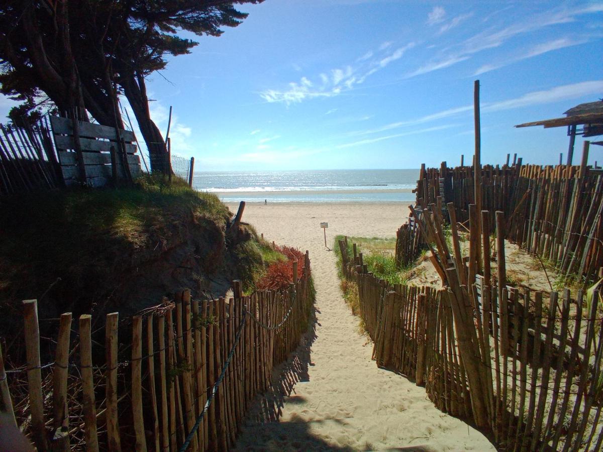 Gite Les Bambous En Baie Du Mont St Michel Dragey Exterior foto